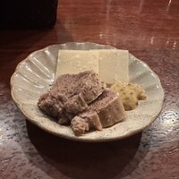 カルネジーオ イースト - 