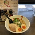 麺屋はる - しょうゆラーメンあっさり味と煮玉子
