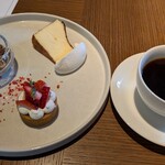 MAIN DINING sereno(THE MARK GRAND HOTEL) - 