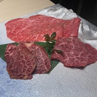 焼肉料理 牛吉日和 - 