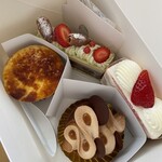 エーグルドゥース - カスレット　フォレノアールアラピスターシュ　タルトオーキャラメルサレ　シャンティフレーズ