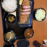 とんかつとカツカレーの店 キセキ食堂 - 