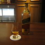 バルマン - ｢ジョニーウォーカー/黒ラベル｣です。