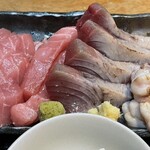 天然魚と七輪焼き 隠れ居酒屋 雑魚や - 