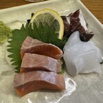 魚がし うお助 - ちょい盛り(サーモン、イカ、たこ)
