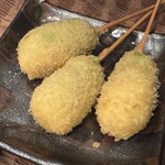 焼とりの八兵衛 - えんどう豆の串揚げ