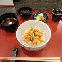 天ぷら わかやま - かき揚げ天丼としじみ汁