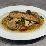 オルカの住処 - サーモンとホタテのムニエル