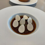 SEZANNE - ③：フォアグラ、中国醤油、デーツ、ブリオッシュ