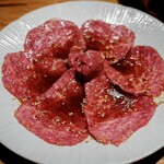 神泉ホルモン 三百屋 - 