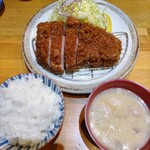 とんかつ 檍 横浜馬車道店 - 特上ロース定食