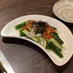 七輪焼肉 炭や - ピリ辛キュウリ