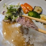 キッチン ブルー グローブ - 分厚い三元豚ソテー