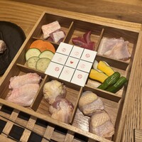 鶏焼き肉 囲 - 囲箱