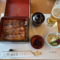 鰻割烹 伊豆栄 本店 - 
