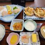 お食事処おさない - ほたて組合せ定食