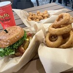 Teddy's Bigger Burgers - 