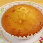 ハンス ベーカリープチ - バターケーキ…100円（税別）