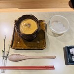 鮨shizuku 西天満 - のれそれ(穴子の稚魚)を穴子からとった出汁とあん肝を混ぜたソースで食べる一品