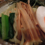 藤堂 - 冷やしつけ麺 漣（平日ランチ○得サービス＠麺大盛り）ズームアップ