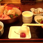 まるも食堂 - 海鮮定食（1280円+税）