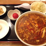 福招門 - 酸辣湯麺セットは６００円