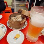 ネオ町中華へそ 新橋SL広場前店 - シュウマイ　味が濃すぎず美味