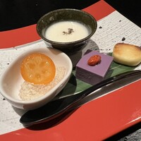 焼き鳥とワイン 萬鳥 祇園店 - 