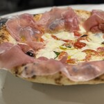 PIZZA LINDA - PIZZA LINDA 店名を冠した一枚