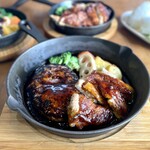 コッカ - よくばりプレート (ハンバーグ 150g・グリルチキン) デミグラスソース