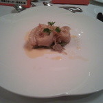 アバ - ⑥ポワソン（本日の魚料理）
      【舌平目の白ワイン蒸し　白ワインソース】