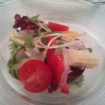 アバ - サッパリと酸味のあるドレッシングで和えられていて、軽やか