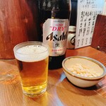 とりとん - ビールにピーナッツ