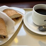 ドトールコーヒーショップ - 料理写真:期間限定ミラノサンド 牛肉の赤ワイン煮込み(680円)＋アメリカンコーヒーS(280円)ーセット割引(50円)