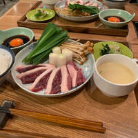 博多 鴨すき 鴨しゃぶ なかもぐろ - わぁ〰️鴨肉も厚みがあってたっぷり〰️楽しみだなぁ〰️♡‥