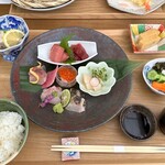Kutsukake Dining - 