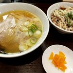 らーめん あら志 - Ｃセット(塩ハーフらーめん+ミニチャーシュー丼)