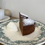 喫茶tton - ケーキの背中だ