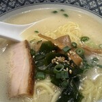 麺飯食堂 なかじま - 「日替りSET」の「熟成塩ラーメン」
                                2025年2月13日