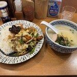 麺飯食堂 なかじま - 日替りSET 1000円 ※「ホイコーロー丼」と「熟成塩ラーメン」
      2025年2月13日