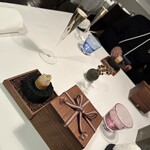 Installation Table ENSO L'asymetrie du calme - 