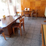 鳴海餅 - 小さなスペースです。