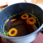 鳴海餅 - 赤出汁付き。