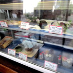 鳴海餅 - 季節の品いろいろ。