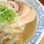 RAMEN MEIKIRA - チャーシューしお＆ワンタン(トッピング)