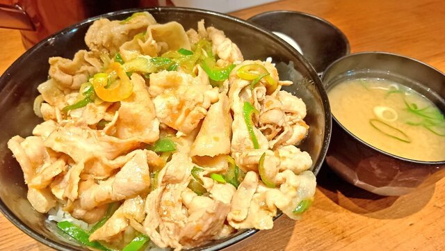 Dondon Shinjuku Chuo Higashiguchi Ten photo 2