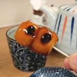 手打ち蕎麦ひまわり - サービスのみたらし団子