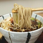 手打ち蕎麦ひまわり - クコの実や松の実も入ってる