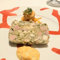 シェ・イノ - 