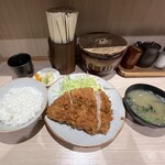とんかつ繁 - 
